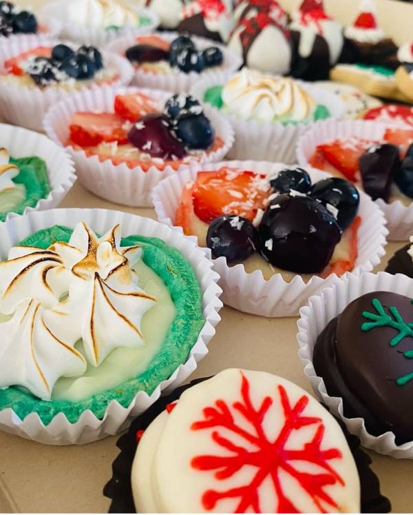 Navidad: Bandeja de dulces navideños 36 unidades - Imagen 2